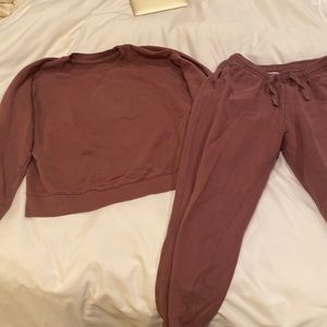 Richer Poorer sweatshirt and sweatpants